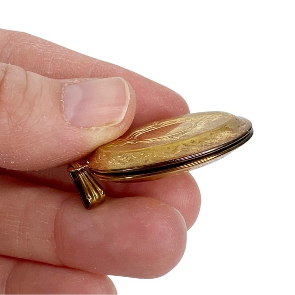 Lot of 9 Pendants: Shell, Stone, Rhinestone, Faux Pearl & Locket - Picture 10 of 10